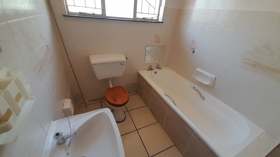 4 Bedroom Property for Sale in Universitas Free State